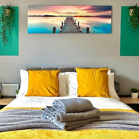 Watford Serviced Apartment, Free Parking, City Centre Luaran gambar
