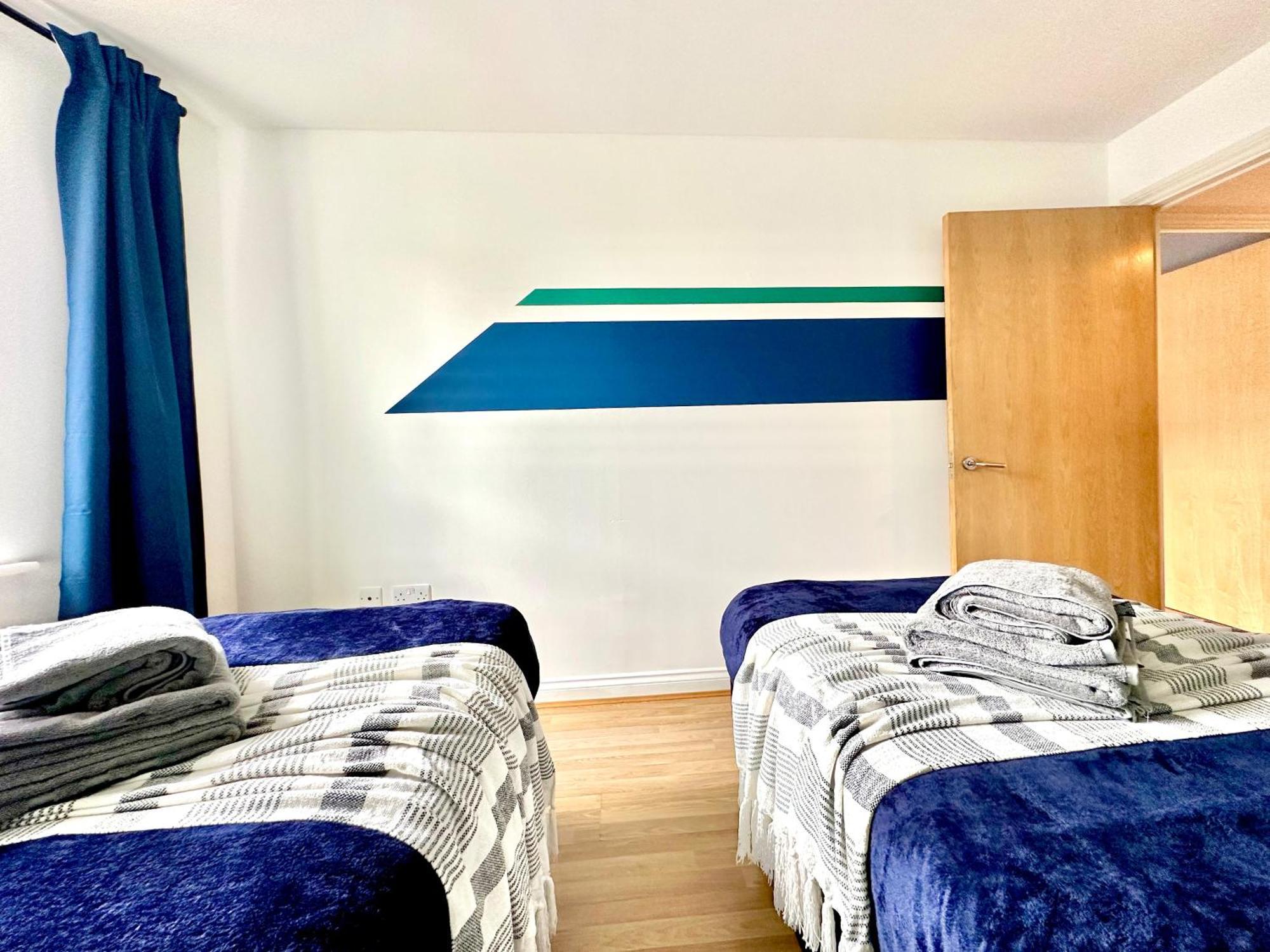 Watford Serviced Apartment, Free Parking, City Centre Luaran gambar